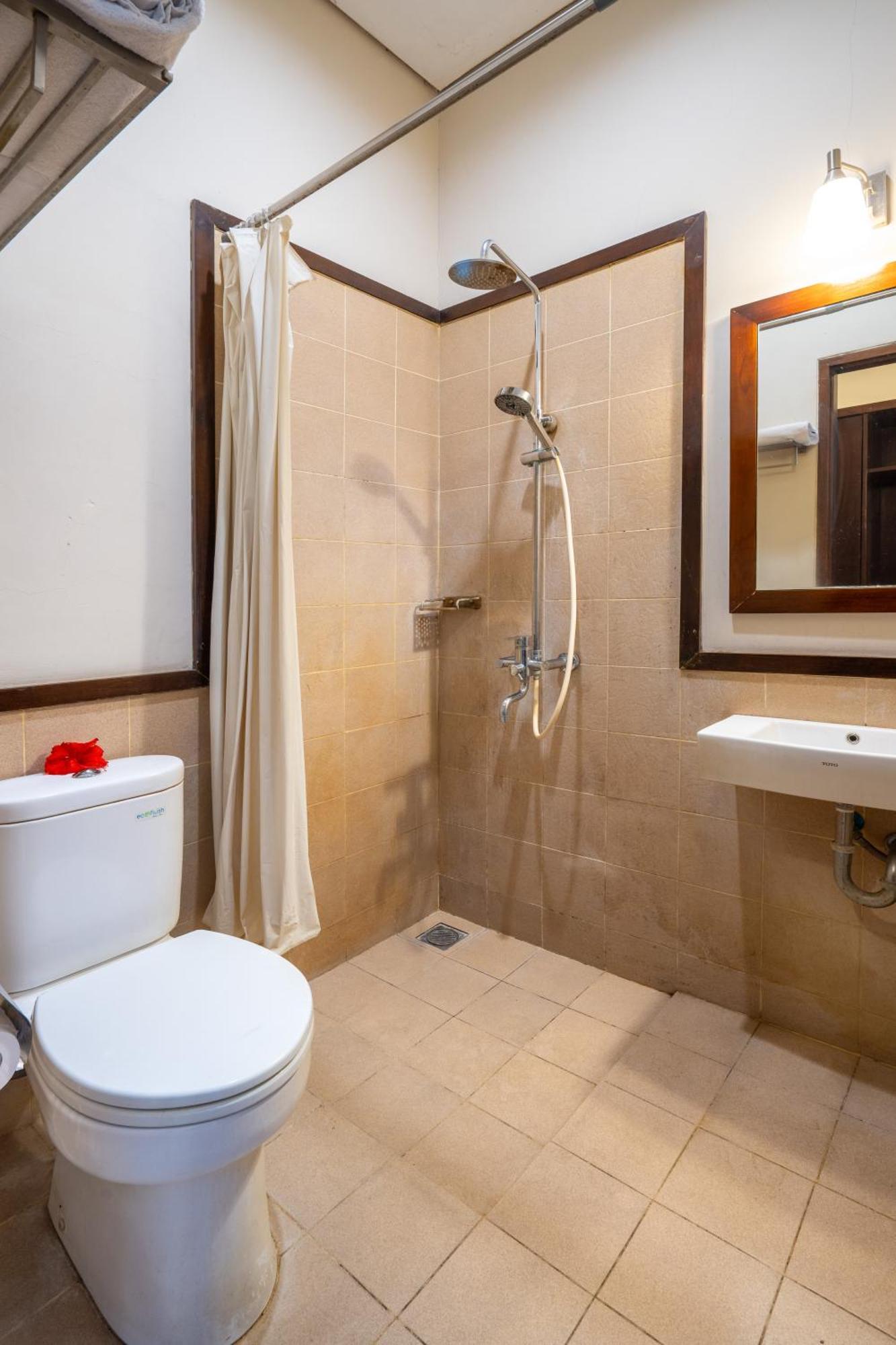 Samawa Transit Hotel Sumbawa Besar Extérieur photo